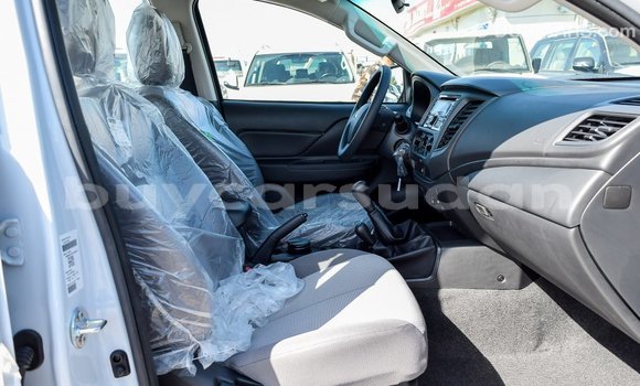 Buy Import Mitsubishi L200 White Car in Import - Dubai in Al Jazirah State Buy Import Mitsubishi L200 White Car in Import - Dubai in Al Jazirah State