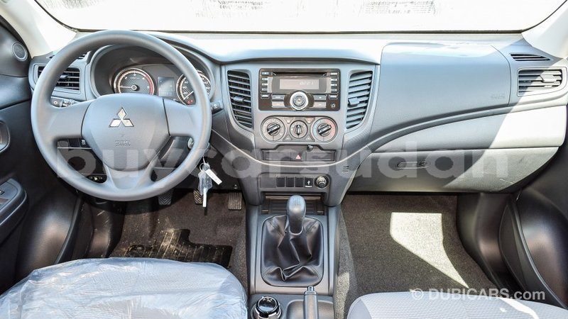 Big with watermark mitsubishi l200 al jazirah state import dubai 1989