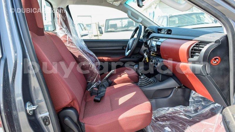 Big with watermark toyota hilux al jazirah state import dubai 1990