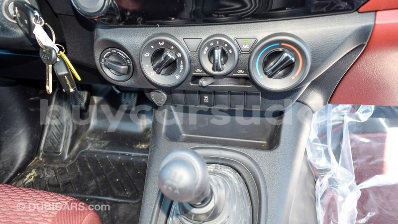 Big with watermark toyota hilux al jazirah state import dubai 1990