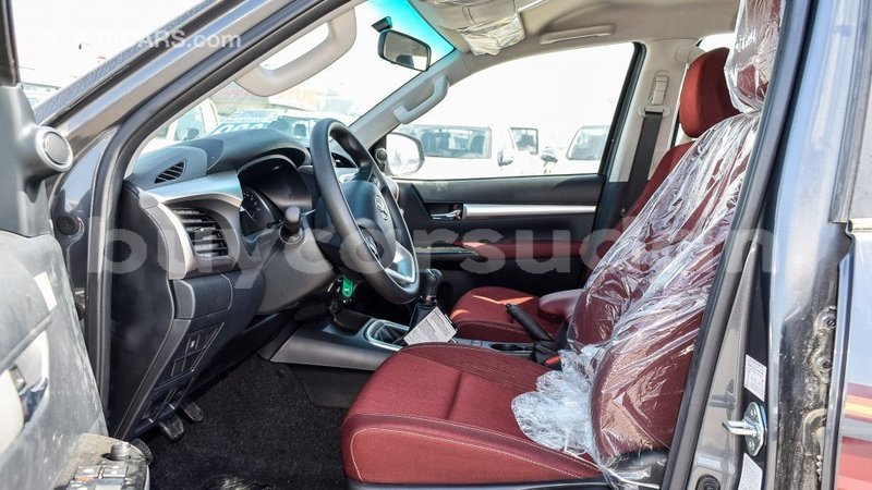 Big with watermark toyota hilux al jazirah state import dubai 1991