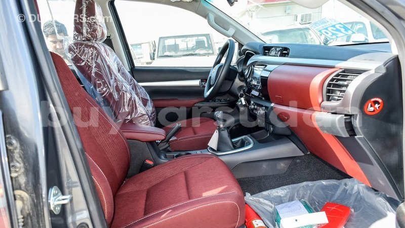 Big with watermark toyota hilux al jazirah state import dubai 1991