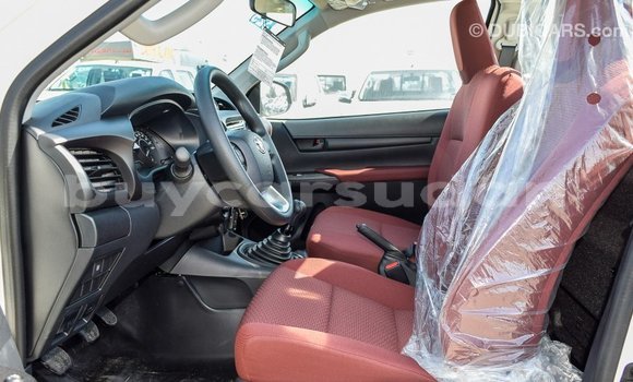 Buy Import Toyota Hilux White Car in Import - Dubai in Al Jazirah State Buy Import Toyota Hilux White Car in Import - Dubai in Al Jazirah State