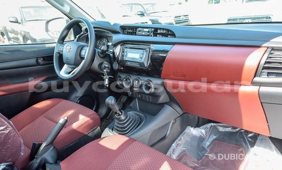 Buy Import Toyota Hilux White Car in Import - Dubai in Al Jazirah State Buy Import Toyota Hilux White Car in Import - Dubai in Al Jazirah State