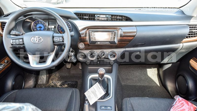 Big with watermark toyota hilux al jazirah state import dubai 1993