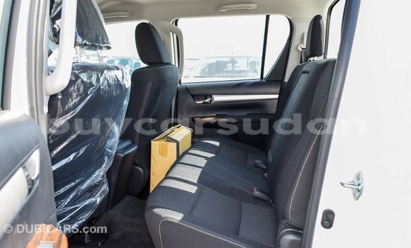 Buy Import Toyota Hilux White Car in Import - Dubai in Al Jazirah State Buy Import Toyota Hilux White Car in Import - Dubai in Al Jazirah State