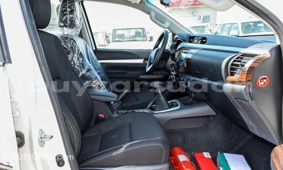 Buy Import Toyota Hilux White Car in Import - Dubai in Al Jazirah State Buy Import Toyota Hilux White Car in Import - Dubai in Al Jazirah State