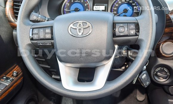 Buy Import Toyota Hilux White Car in Import - Dubai in Al Jazirah State Buy Import Toyota Hilux White Car in Import - Dubai in Al Jazirah State