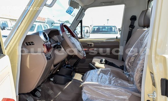 Buy Import Toyota Land Cruiser Beige Car in Import - Dubai in Al Jazirah State Buy Import Toyota Land Cruiser Beige Car in Import - Dubai in Al Jazirah State