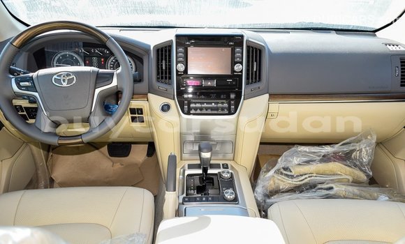 Acheter Import Voiture Toyota Land Cruiser Noir à Import - Dubai, État d'Al Jazirah Acheter Import Voiture Toyota Land Cruiser Noir à Import - Dubai, État d'Al Jazirah