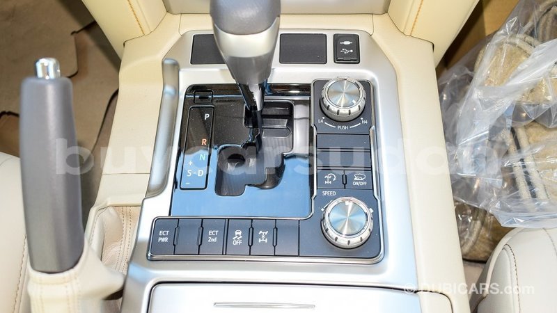 Big with watermark toyota land cruiser al jazirah state import dubai 1996