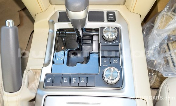 Acheter Import Voiture Toyota Land Cruiser Noir à Import - Dubai, État d'Al Jazirah Acheter Import Voiture Toyota Land Cruiser Noir à Import - Dubai, État d'Al Jazirah
