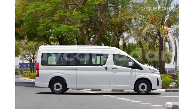 Big with watermark toyota hiace al jazirah state import dubai 1999