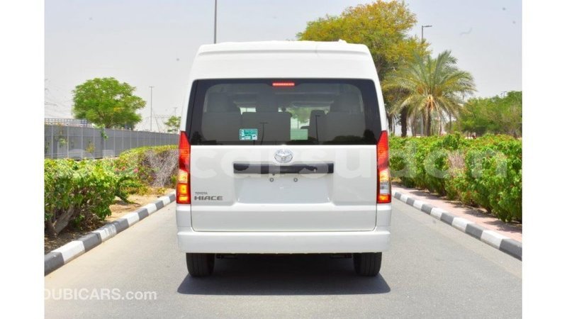 Big with watermark toyota hiace al jazirah state import dubai 1999
