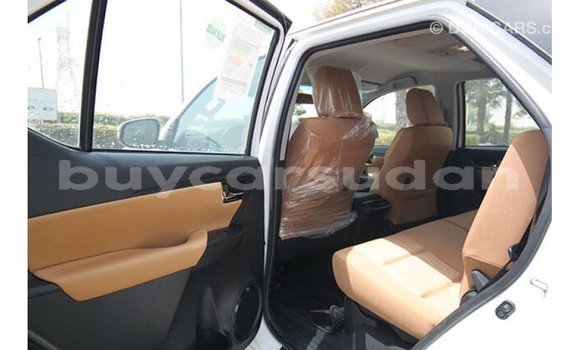 Buy Import Toyota Fortuner White Car in Import - Dubai in Al Jazirah State Buy Import Toyota Fortuner White Car in Import - Dubai in Al Jazirah State