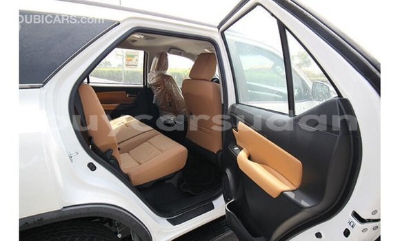 Buy Import Toyota Fortuner White Car in Import - Dubai in Al Jazirah State Buy Import Toyota Fortuner White Car in Import - Dubai in Al Jazirah State