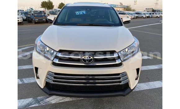 Buy Import Toyota Highlander White Car in Import - Dubai in Al Jazirah State Buy Import Toyota Highlander White Car in Import - Dubai in Al Jazirah State