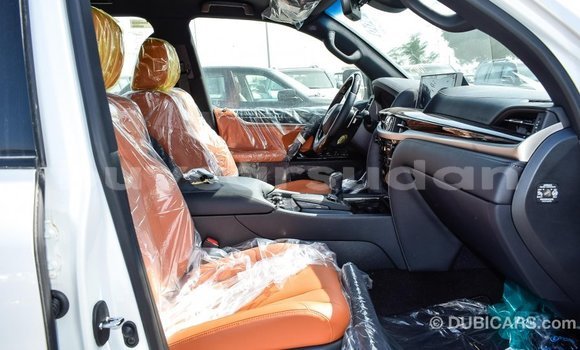 Buy Import Lexus LX White Car in Import - Dubai in Al Jazirah State Buy Import Lexus LX White Car in Import - Dubai in Al Jazirah State