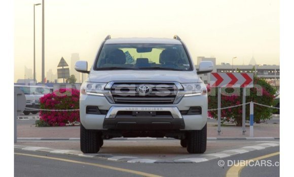 Buy Import Toyota Land Cruiser White Car in Import - Dubai in Al Jazirah State Buy Import Toyota Land Cruiser White Car in Import - Dubai in Al Jazirah State