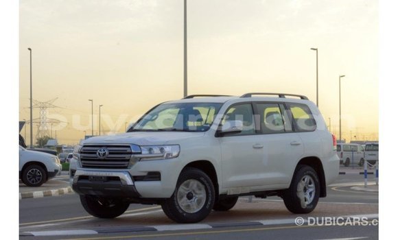 Buy Import Toyota Land Cruiser White Car in Import - Dubai in Al Jazirah State Buy Import Toyota Land Cruiser White Car in Import - Dubai in Al Jazirah State