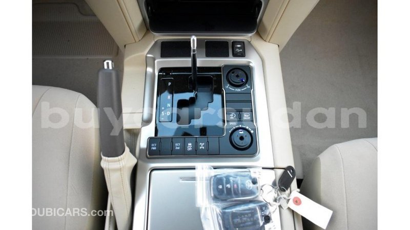 Big with watermark toyota land cruiser al jazirah state import dubai 2032