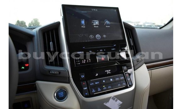 Buy Import Toyota Land Cruiser White Car in Import - Dubai in Al Jazirah State Buy Import Toyota Land Cruiser White Car in Import - Dubai in Al Jazirah State