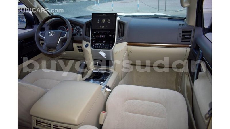 Big with watermark toyota land cruiser al jazirah state import dubai 2032