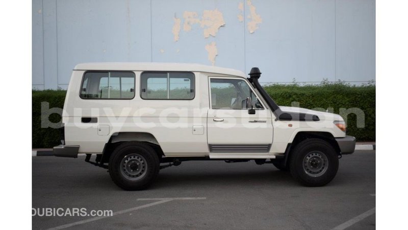 Big with watermark toyota land cruiser al jazirah state import dubai 2033