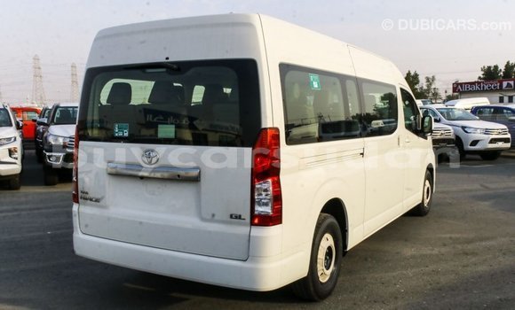 Buy Import Toyota Hiace White Car in Import - Dubai in Al Jazirah State Buy Import Toyota Hiace White Car in Import - Dubai in Al Jazirah State