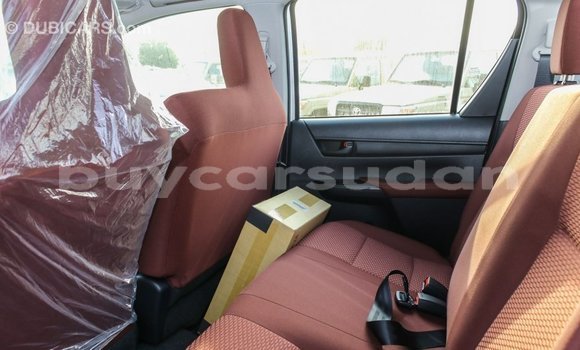 Buy Import Toyota Hilux White Car in Import - Dubai in Al Jazirah State Buy Import Toyota Hilux White Car in Import - Dubai in Al Jazirah State