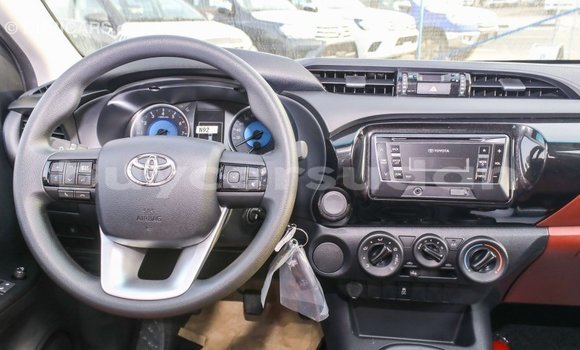 Buy Import Toyota Hilux White Car in Import - Dubai in Al Jazirah State Buy Import Toyota Hilux White Car in Import - Dubai in Al Jazirah State