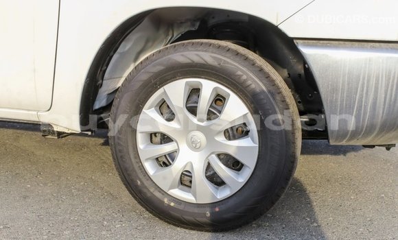 Buy Import Toyota Hilux White Car in Import - Dubai in Al Jazirah State Buy Import Toyota Hilux White Car in Import - Dubai in Al Jazirah State