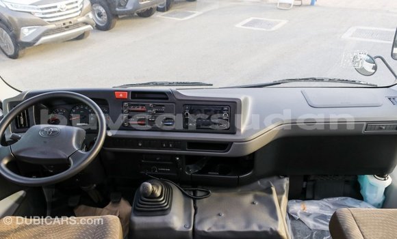 Buy Import Toyota Coaster White Car in Import - Dubai in Al Jazirah State Buy Import Toyota Coaster White Car in Import - Dubai in Al Jazirah State