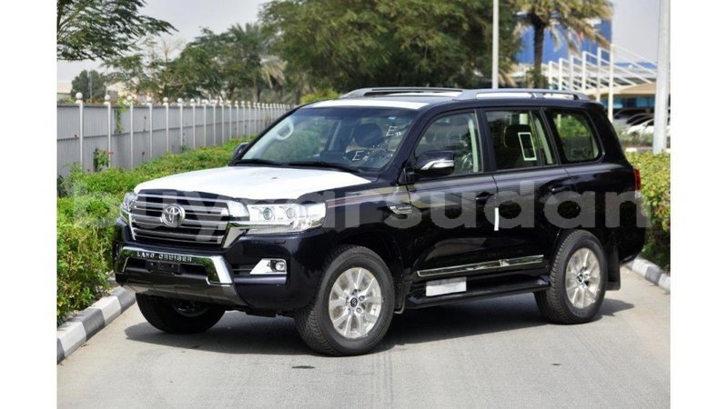 Big with watermark toyota land cruiser al jazirah state import dubai 2041