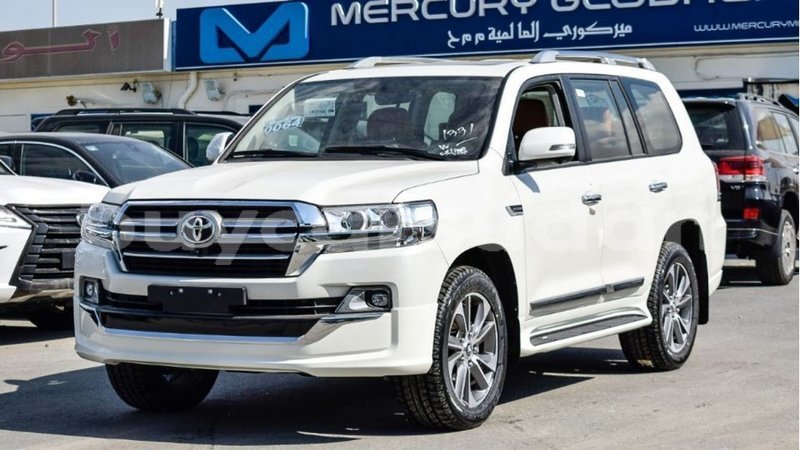 Big with watermark toyota land cruiser al jazirah state import dubai 2046