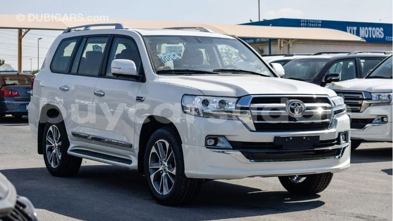 Big with watermark toyota land cruiser al jazirah state import dubai 2046