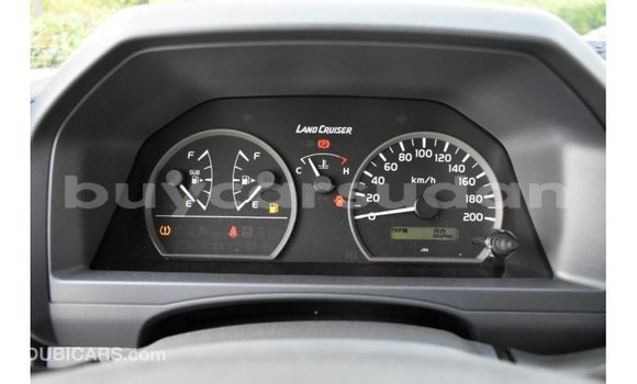 Buy Import Toyota Land Cruiser White Car in Import - Dubai in Al Jazirah State Buy Import Toyota Land Cruiser White Car in Import - Dubai in Al Jazirah State