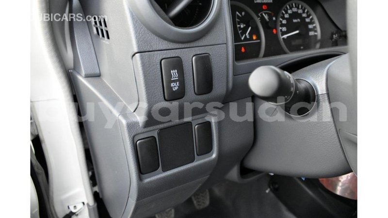 Big with watermark toyota land cruiser al jazirah state import dubai 2047