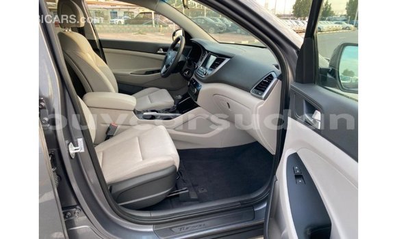 Buy Import Hyundai Tucson White Car in Import - Dubai in Al Jazirah State Buy Import Hyundai Tucson White Car in Import - Dubai in Al Jazirah State