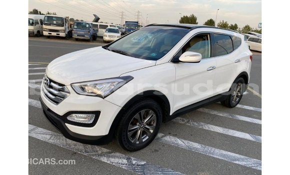 Buy Import Hyundai Santa Fe White Car in Import - Dubai in Al Jazirah State Buy Import Hyundai Santa Fe White Car in Import - Dubai in Al Jazirah State