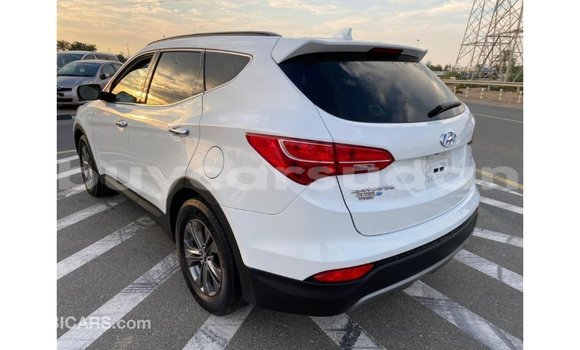 Buy Import Hyundai Santa Fe White Car in Import - Dubai in Al Jazirah State Buy Import Hyundai Santa Fe White Car in Import - Dubai in Al Jazirah State