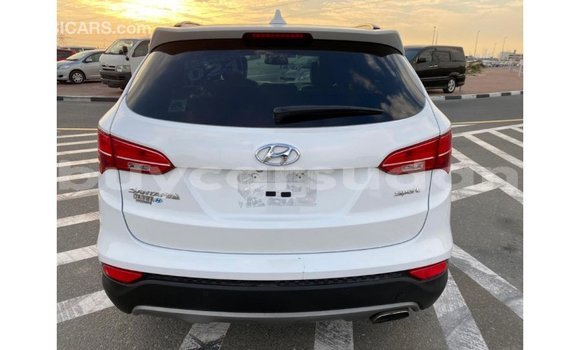 Buy Import Hyundai Santa Fe White Car in Import - Dubai in Al Jazirah State Buy Import Hyundai Santa Fe White Car in Import - Dubai in Al Jazirah State