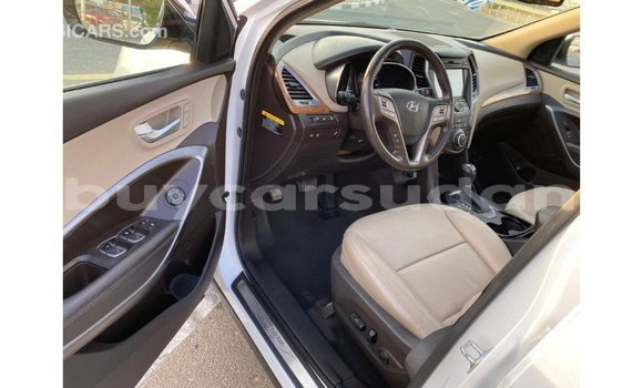 Buy Import Hyundai Santa Fe White Car in Import - Dubai in Al Jazirah State Buy Import Hyundai Santa Fe White Car in Import - Dubai in Al Jazirah State