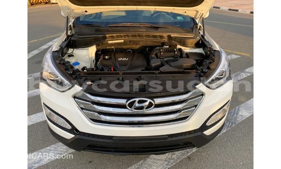 Buy Import Hyundai Santa Fe White Car in Import - Dubai in Al Jazirah State Buy Import Hyundai Santa Fe White Car in Import - Dubai in Al Jazirah State