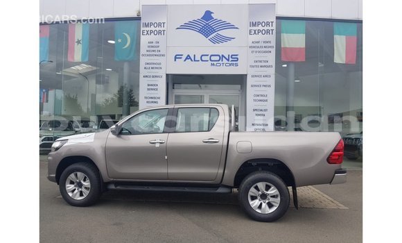 Buy Import Toyota Hilux Other Car in Import - Dubai in Al Jazirah State Buy Import Toyota Hilux Other Car in Import - Dubai in Al Jazirah State