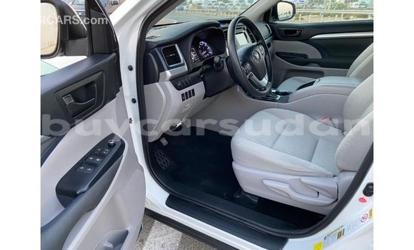 Buy Import Toyota Highlander White Car in Import - Dubai in Al Jazirah State Buy Import Toyota Highlander White Car in Import - Dubai in Al Jazirah State