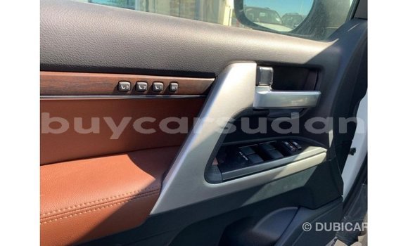 Acheter Import Voiture Toyota Land Cruiser Blanc à Import - Dubai, État d'Al Jazirah Acheter Import Voiture Toyota Land Cruiser Blanc à Import - Dubai, État d'Al Jazirah