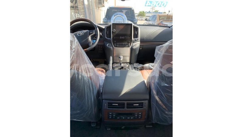 Big with watermark toyota land cruiser al jazirah state import dubai 2065