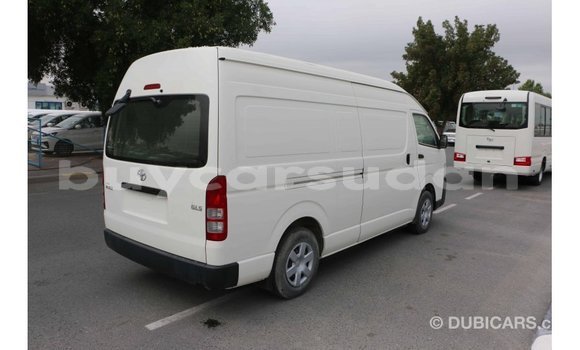 Buy Import Toyota Hiace White Car in Import - Dubai in Al Jazirah State Buy Import Toyota Hiace White Car in Import - Dubai in Al Jazirah State