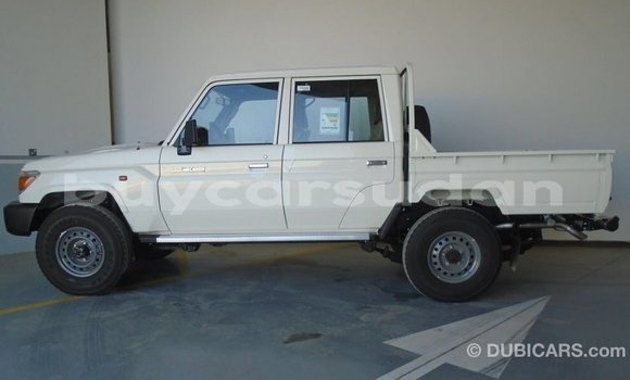 Buy Import Toyota Land Cruiser White Car in Import - Dubai in Al Jazirah State Buy Import Toyota Land Cruiser White Car in Import - Dubai in Al Jazirah State